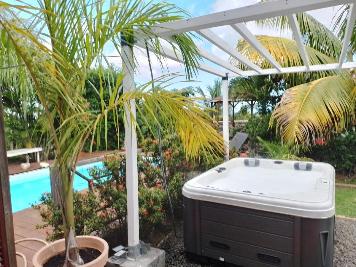 LE DIAMANT Charmante Villa pour la famille ou entre amis SPA et Piscine Extérieur photo